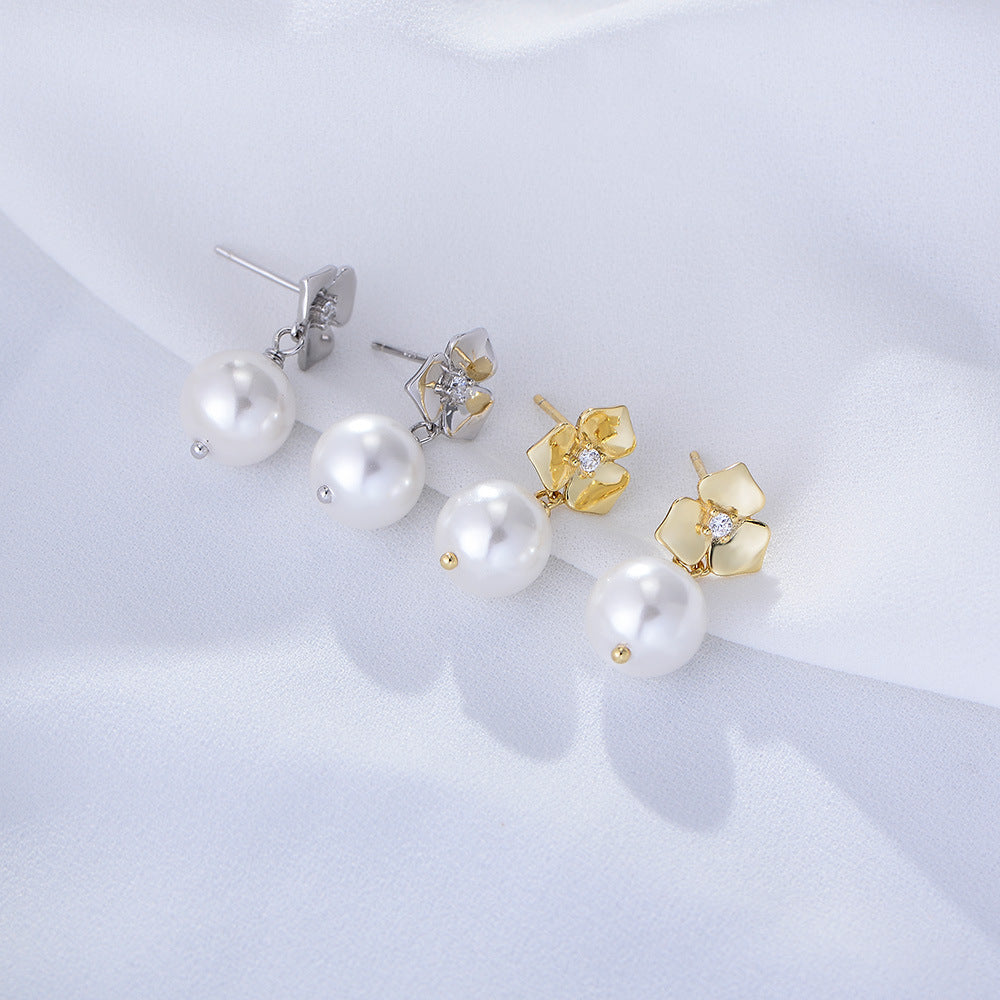 Pearl Flower Earring