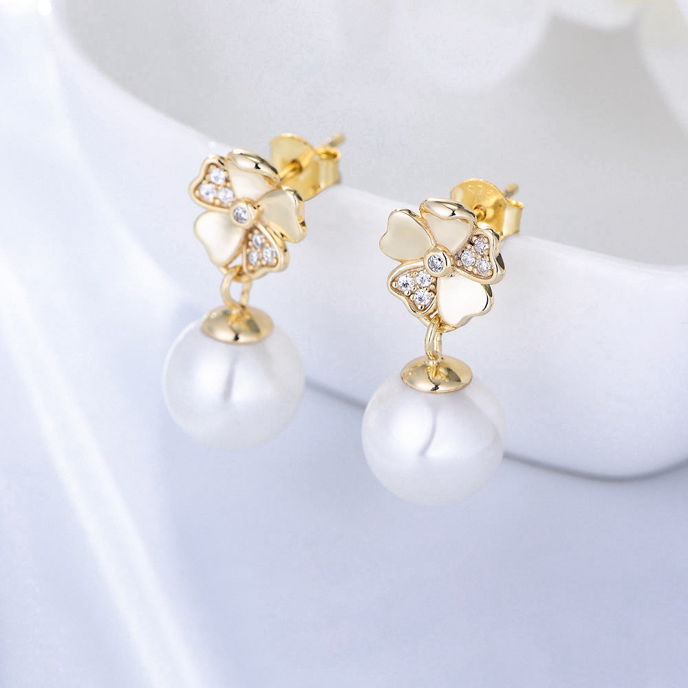 Pearl Flower Earring