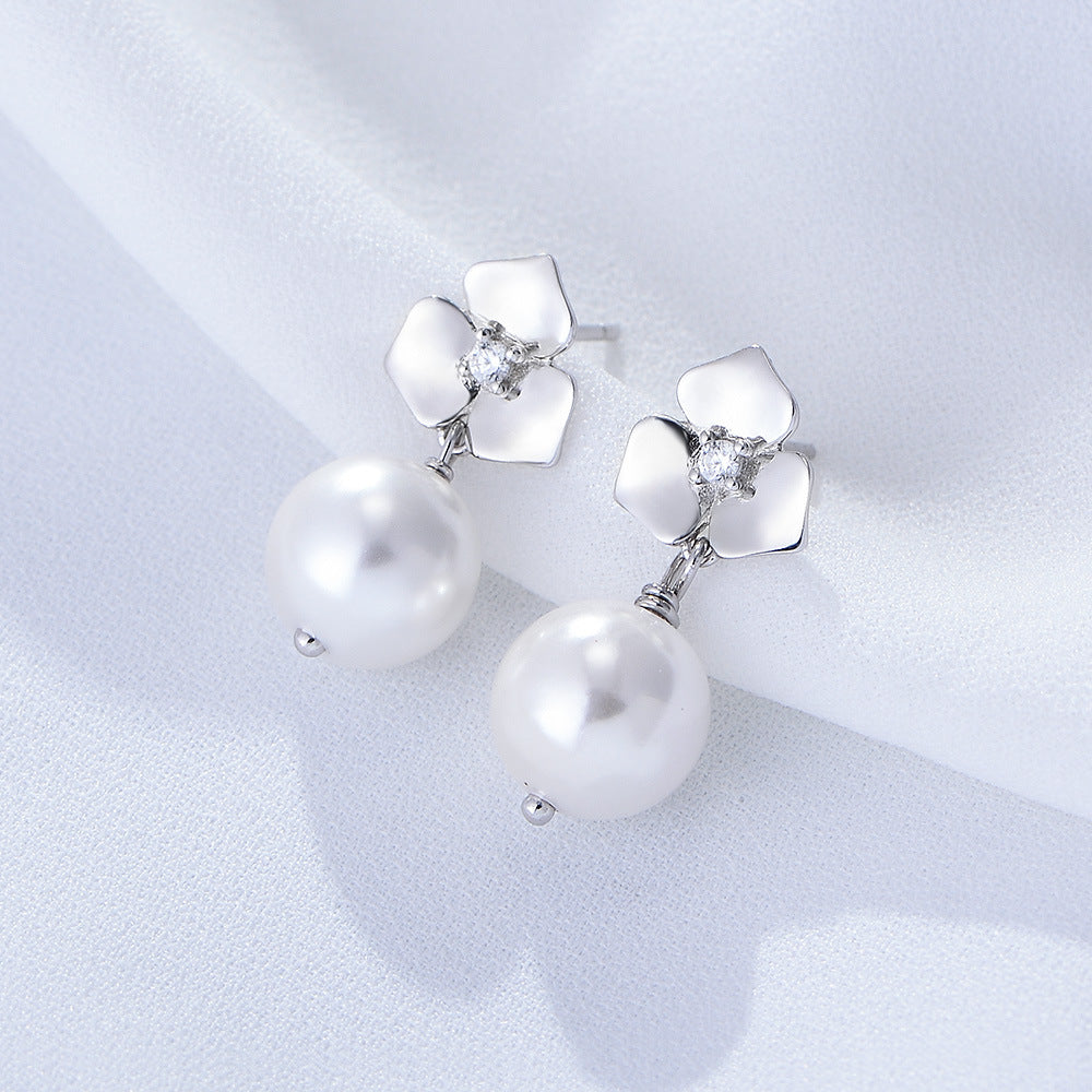Pearl Flower Earring